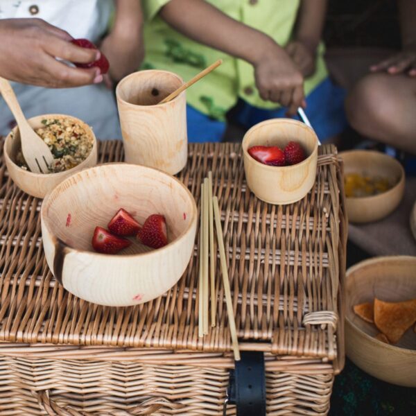wooden picnic bowls and cups