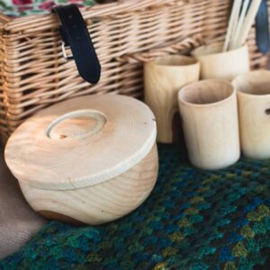 large wooden bowl with lid and wooden cups