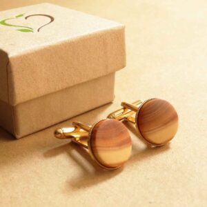 Gold-plated cufflinks with carefully selected handmade wooden cabochons, a sophisticated accessory for eco-conscious individuals.