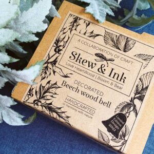 boxed beech wood bell christmas decoration