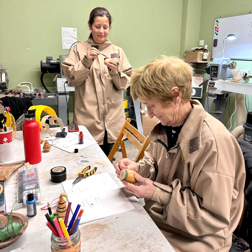 Make your Own Wooden Christmas Tree Ornaments 1 Day Course - Image 3