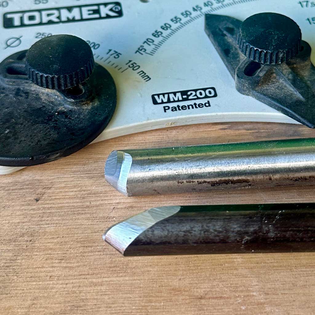 long and short bevelled bowl gouges