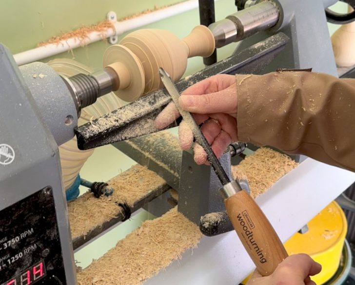 making a vase on the lathe