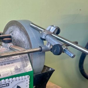 sharpening a bowl gouge using the Tormek Supergrind 2000